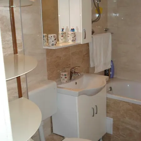 Apartman Saric Apartment *
